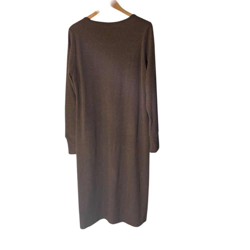 D6- NEW NWT Scarlett Ribbed Long-Sleeve Sweater Midi Dress in Brown - Picture 2 of 4